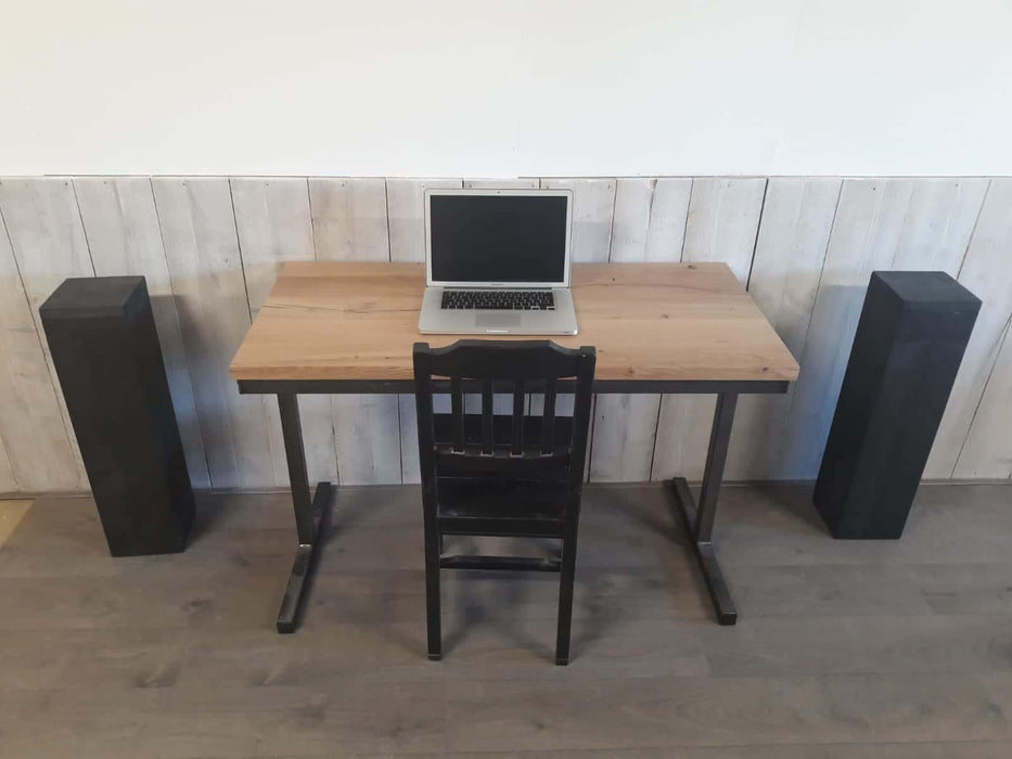 Eiken bureau met T onderstel Meubelmakerij van Ommen