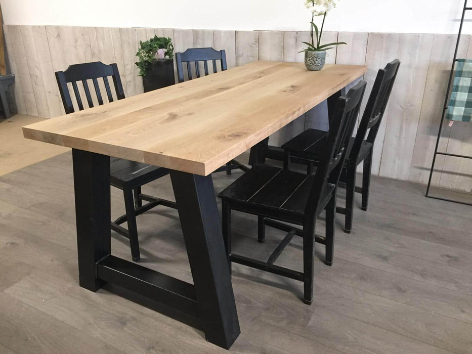 Eiken eettafel met A-poot Meubelmakerij van Ommen