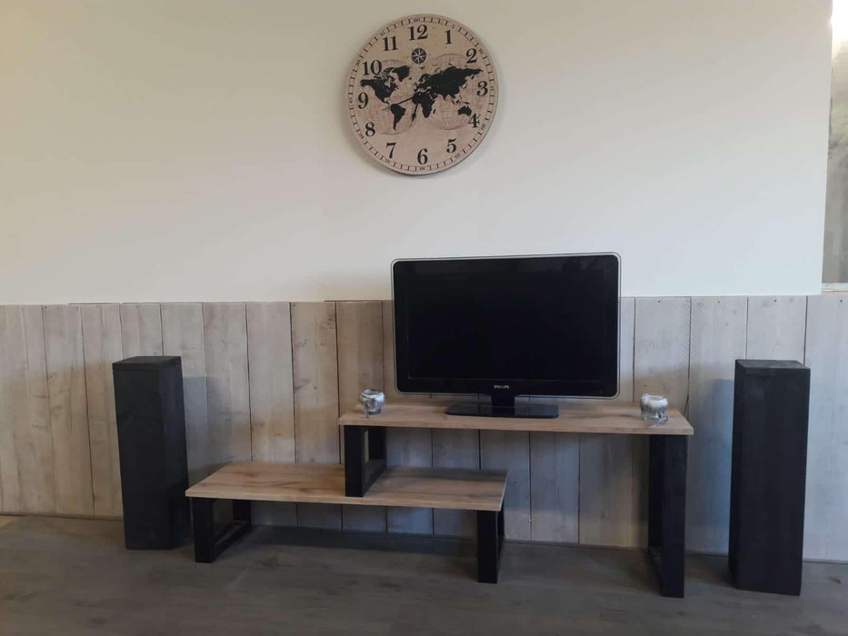 Eiken tv-meubel met stalen onderstel Meubelmakerij van Ommen