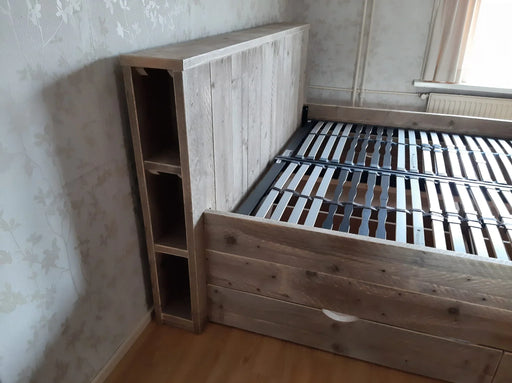 Steigerhouten bed Hennie Meubelmakerij van Ommen