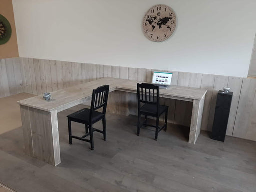 Steigerhouten hoekbureau Bart Meubelmakerij van Ommen