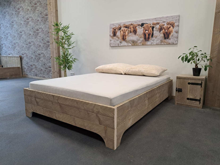 Steigerhouten tweepersoonsbed Fleur